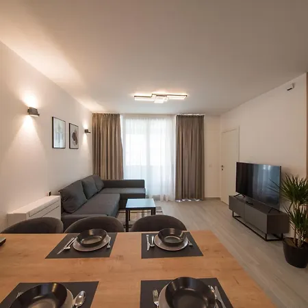 Astra * Ζαντάρ